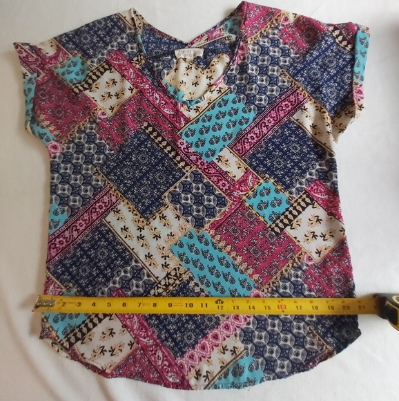patchwork blouse. - Picture 4 of 5